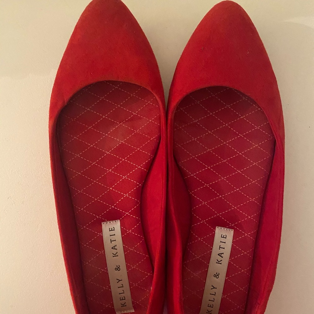 Red pointy toed flats